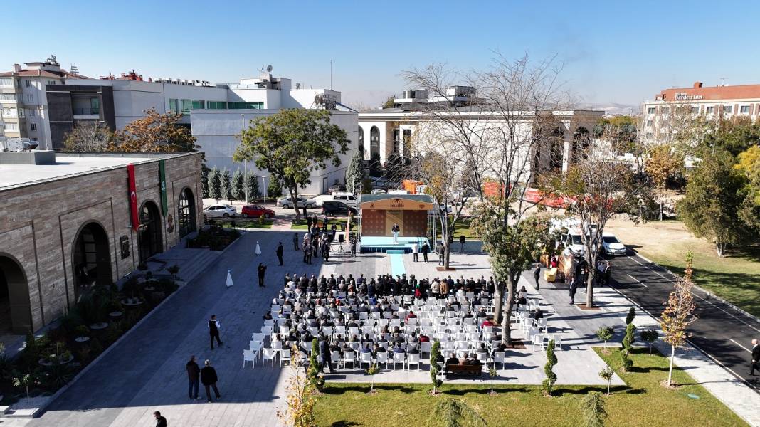 Konya’nın özgün mimarisiyle dikkat çeken mekanı açıldı 13